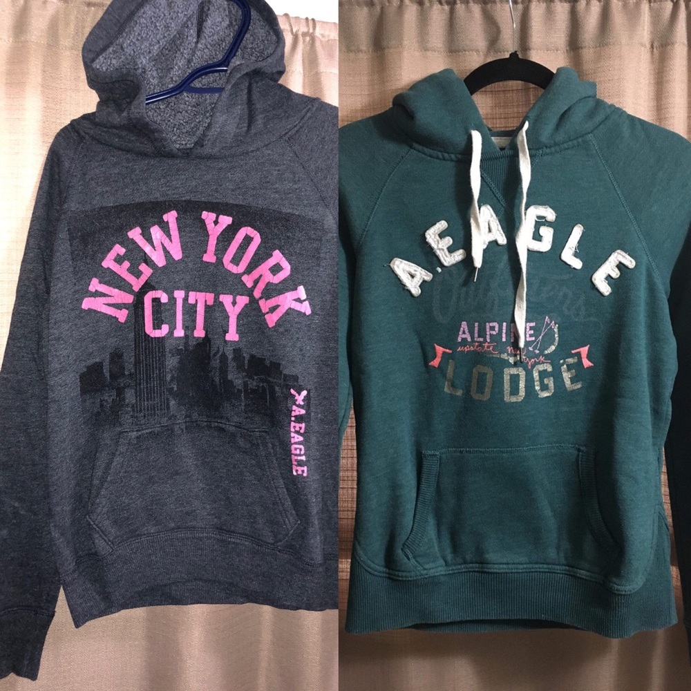 2 women’s sweatshirts
